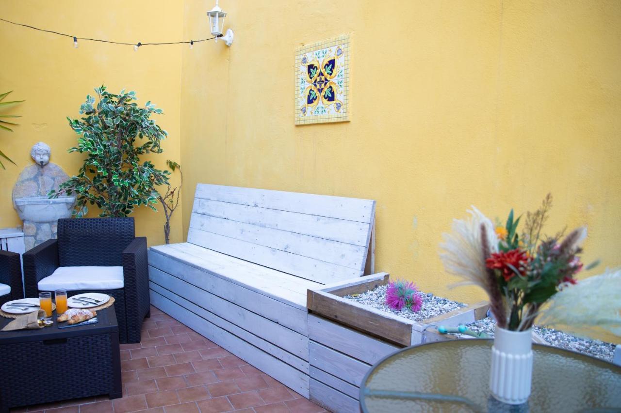 Quisi - Salerno Centro Bed & Breakfast Exterior foto